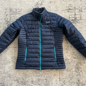 Patagonia L Down Sweater